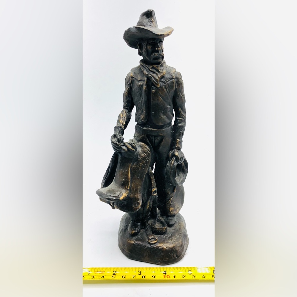 Vintage Tim Jackson Sculpture Cowboy Figure Western Figurine Collectible Decor - Picture 10 of 16